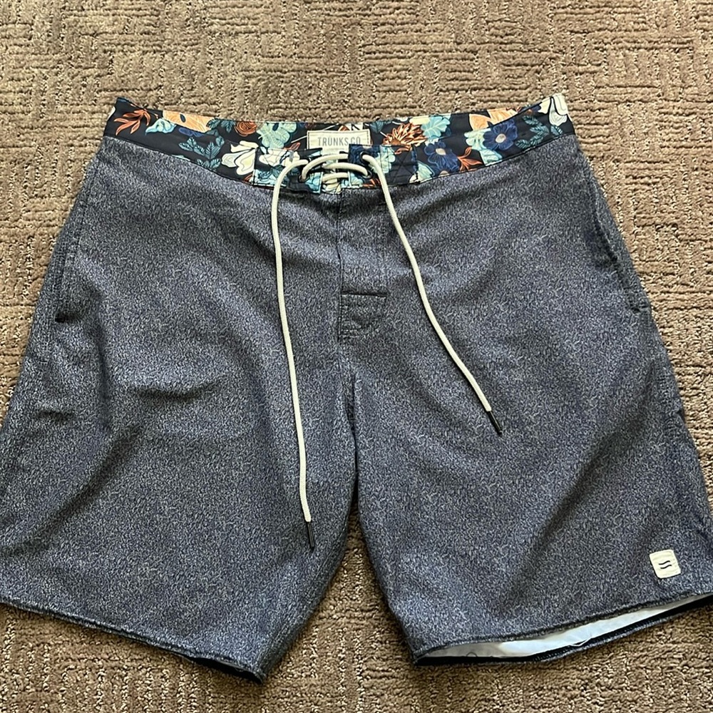 Men’s swim shorts
